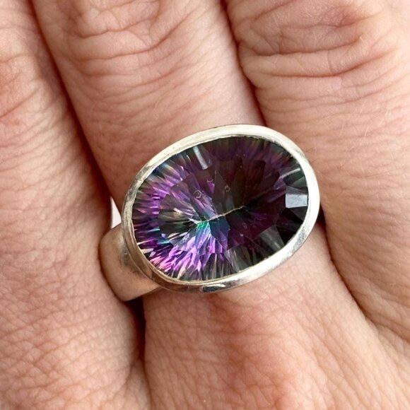 Jewelry - Modernist Iridescent Mystic Multicolor Topaz Sterling Silver Vintage Ring - sz 9
